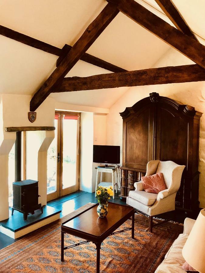The Piggery - North Wales Retreat - Wilde Retreats Villa Пълхели Екстериор снимка