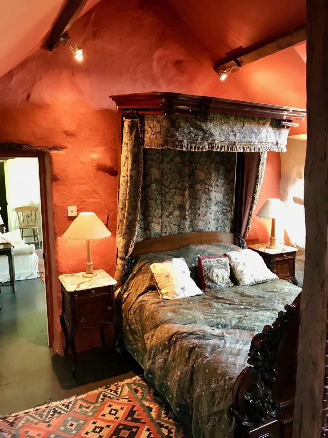 The Piggery - North Wales Retreat - Wilde Retreats Villa Пълхели Екстериор снимка